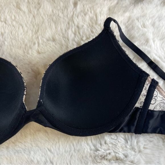 Victoria Secret Very Sexy Push Up Black & Cream Lace Bra Sz 34C EUC - Picture 4 of 7